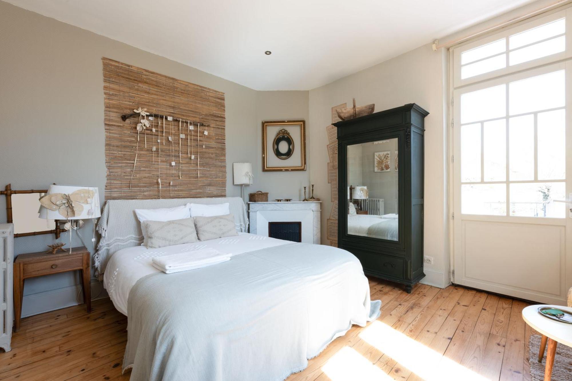 Apartament Demeure Urbaine Romans-sur-Isère Zewnętrze zdjęcie